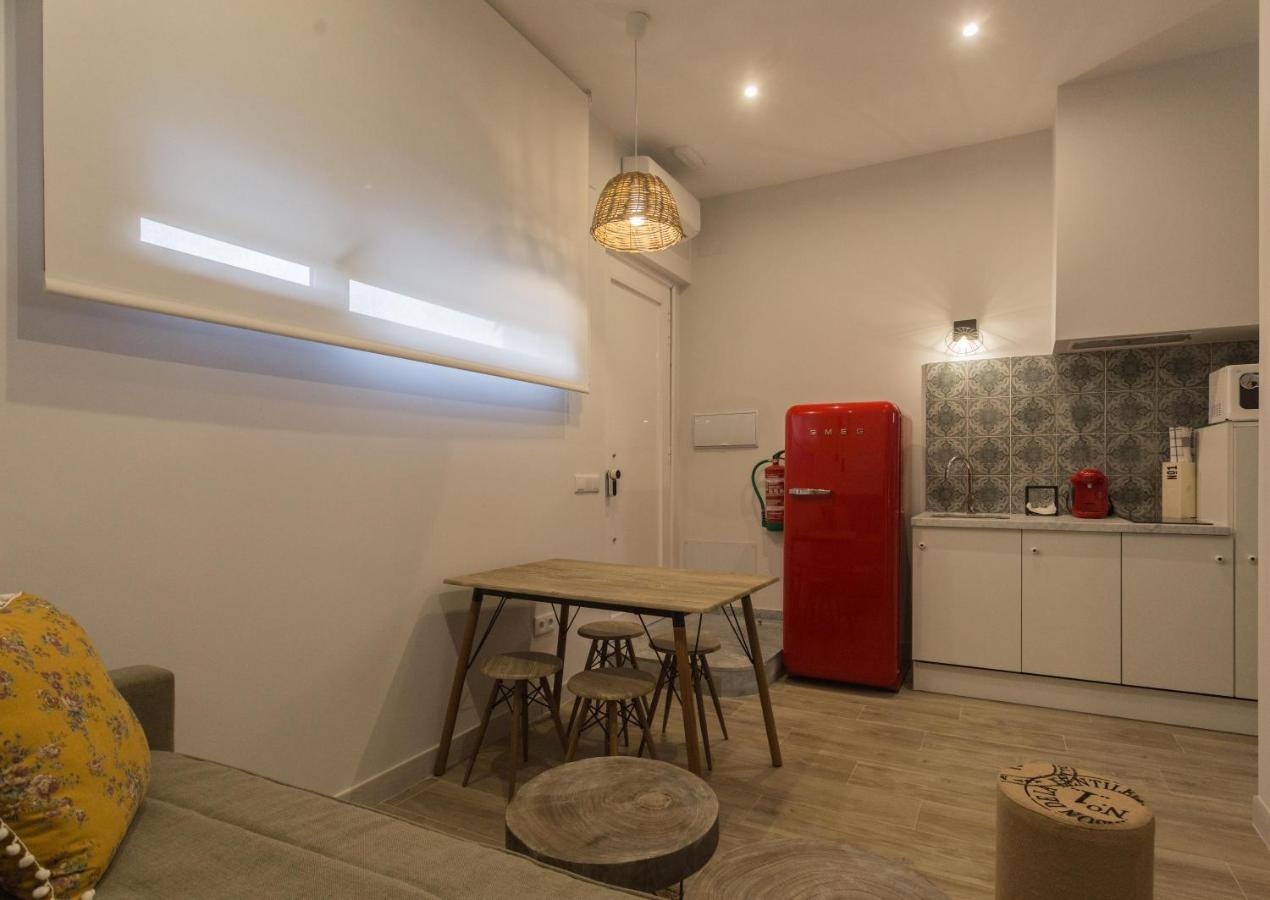 Tria Nomina Apartamentos Turisticos Mérida Exteriör bild