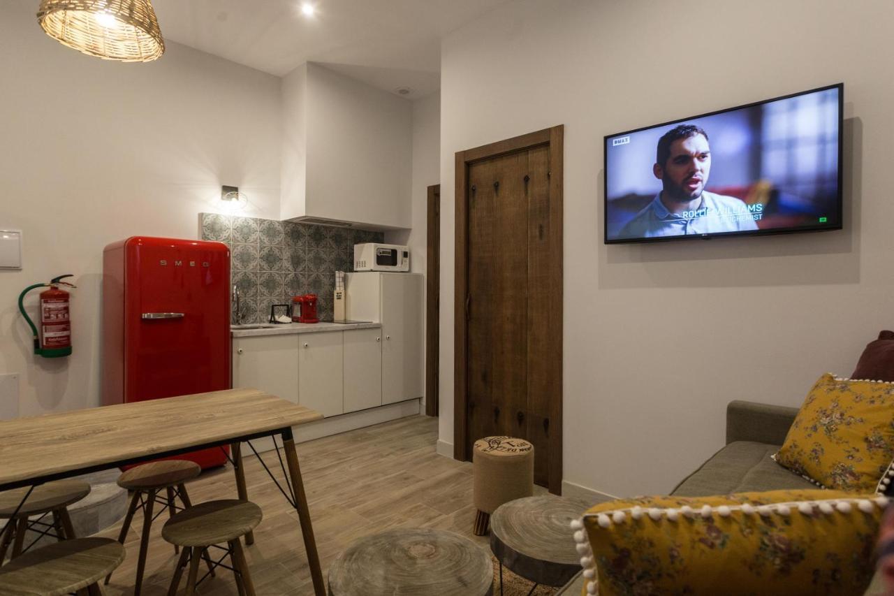 Tria Nomina Apartamentos Turisticos Mérida Exteriör bild